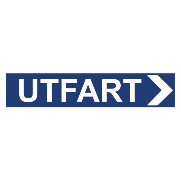 Utfart pil höger-skylten har storleken 750x150mm och tillverkas i materialet Aluminium 0.7mm. Denna standardskylt kan anpassas så att du kan skapa din egen version av skylten.